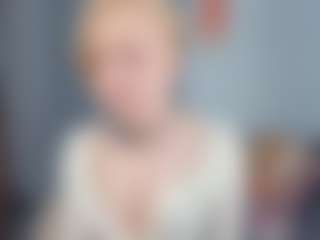 Live cam show with ElenoraMowatt - Moaning on SinfulBabes
