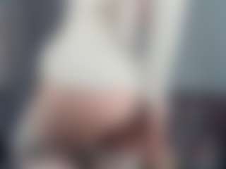 ElenoraMowatt's Live Sex Cam Show