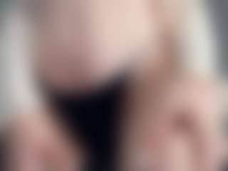 ElenoraMowatt's Live Sex Cam Show
