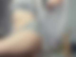 Live cam show with ElenoraMowatt - Fingering on liverealitysex.com
