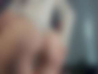 ElenoraMowatt's Live Sex Cam Show