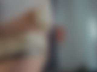 ElenoraMowatt's Live Sex Cam Show