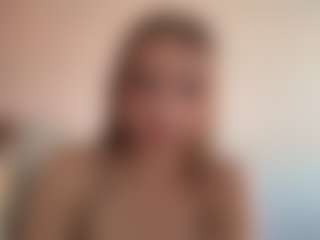 ElsaKisamore's Live Sex Cam Show