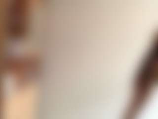 Live cam show with ElsaKisamore - Solo on EXY