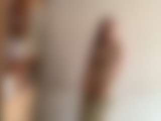 ElsaKisamore's Live Sex Cam Show