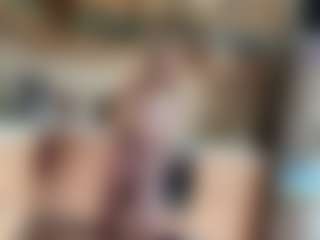 Live cam show with ElsaKisamore - Twerk on Cam Slut
