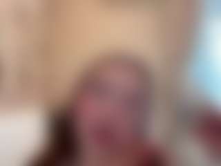 Live cam show with ElsaKisamore - Long Hair on Camsoda
