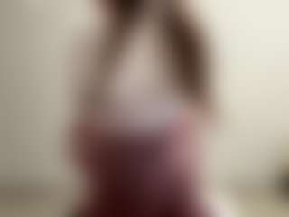 Live cam show with ElsaKisamore - Solo on Camsoda