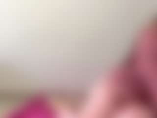 Live cam show with ElsaKisamore - Role Play on sexytreat.net