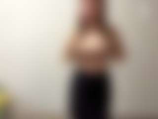 Live cam show with ElsaKisamore - Arab Young Adult on camwithhim.com