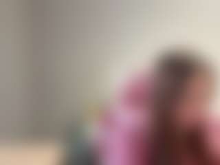 Live cam show with ElsaKisamore - Role Play on Camsoda