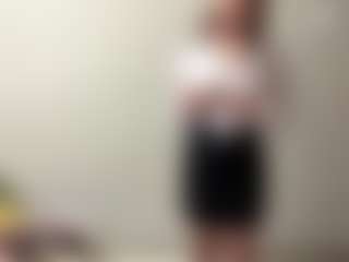 Live cam show with ElsaKisamore - Role Play on livesuperchat.net