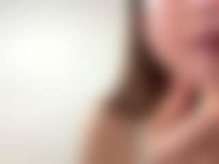 Live cam show with ElsaKisamore - Little on Camsoda