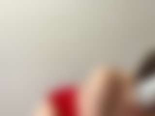 ElsaKisamore's Live Sex Cam Show