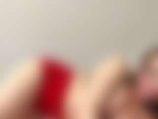 ElsaKisamore's Live Sex Cam Show