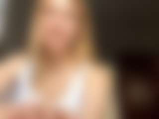 GlendaTrotty's Live Sex Cam Show