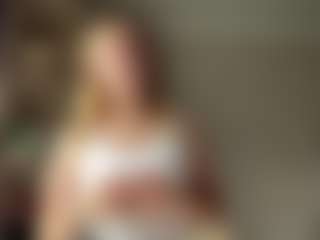 Live cam show with GlendaTrotty - BBW on Soda Cam