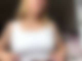 GlendaTrotty's Live Sex Cam Show