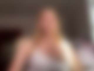 GlendaTrotty's Live Sex Cam Show