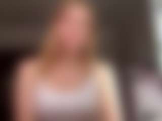 GlendaTrotty's Live Sex Cam Show