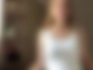 GlendaTrotty's Live Sex Cam Show