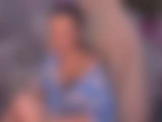 Jennie MILF webcam performer live streaming