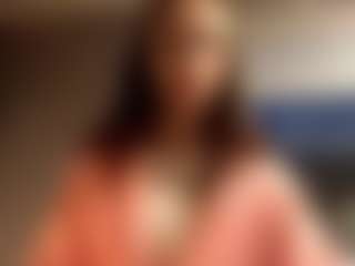 Live cam show with Bibika - New Petite on AdultVida.com