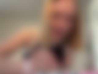 LeonaGoldermann's Live Sex Cam Show