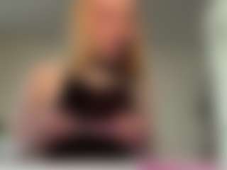 LeonaGoldermann's Live Sex Cam Show
