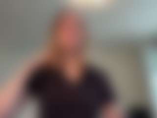 LeonaGoldermann's Live Sex Cam Show