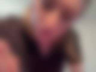 LeonaGoldermann's Live Sex Cam Show