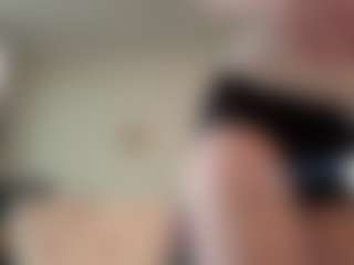 LeonaGoldermann's Live Sex Cam Show