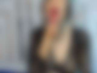 Live cam show with Lunahexcs - Skinny White on livesuperchat.net | colombia