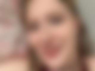 Live cam show with MelaineTosh - College on Camsoda