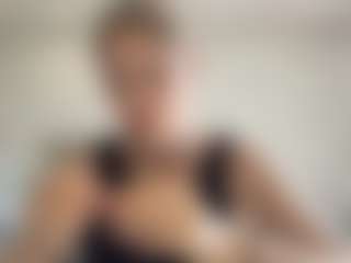 Live cam show with MelaineTosh - Ride Torso on CamClone