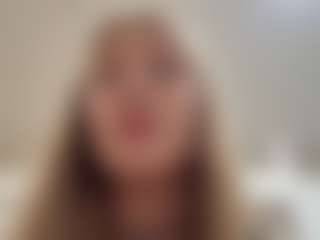 Live cam show with MelaineTosh - Green Eyes on Fling VIP Chat