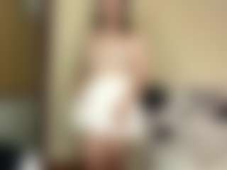 Live cam show with NakitaStrohman - Creampie on CamwithHer