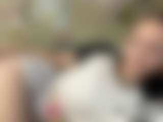 Live cam show with YajairaHazelbush - College on Camsoda