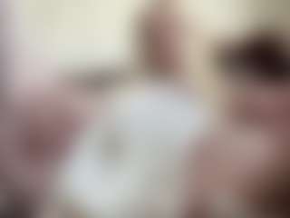 Live cam show with Hanna - Ebony Petite on Camsoda | georgia