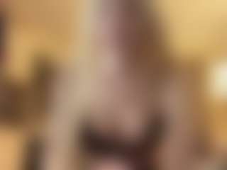Live cam show with Hanna - Asshole Black on Hubzter Live