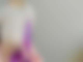 Live cam show with AmethystFoxx - Petite on AdultVida.com