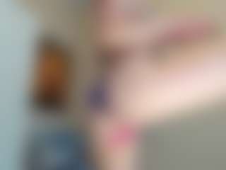 Live cam show with AmethystFoxx - Skinny on crypto-cams