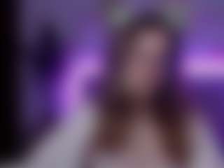 Live cam show with AnniBrown - Strapon on TeamSkeetLive