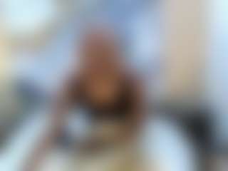 Live cam show with AuroraMilano - HD on madthumbs