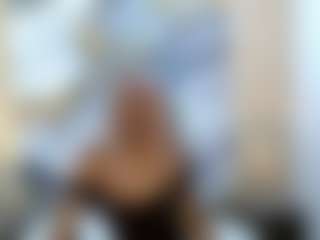 Live cam show with AuroraMilano - Blowjob on Mixed Magazine Live