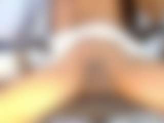 AuroraMilano's Live Sex Cam Show