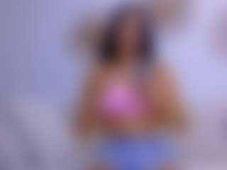 DiamondLuxe's Live Sex Cam Show