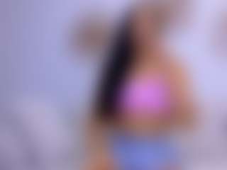 DiamondLuxe's Live Sex Cam Show