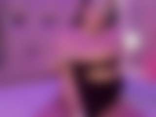 KamilaValencia's Live Sex Cam Show