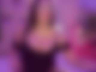 KamilaValencia's Live Sex Cam Show